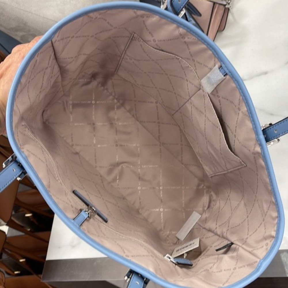 Michael Kors Jet Set Travel Medium Carryall Tote Chambray Multi - Picture 15 of 16